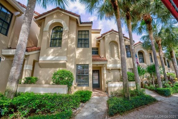 2359 Treasure Isle # 31, Palm Beach Gardens FL 33410