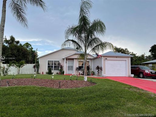 214 SW Moselle Ave, Port St. Lucie FL 34984