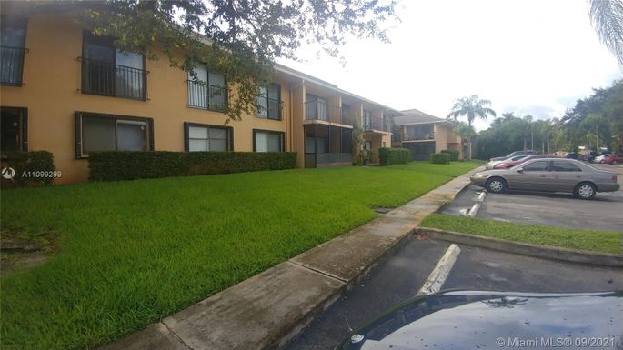 5921 Washington St # 126, Hollywood FL 33023