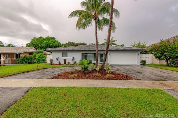 421 SE 5th Ter, Pompano Beach FL 33060