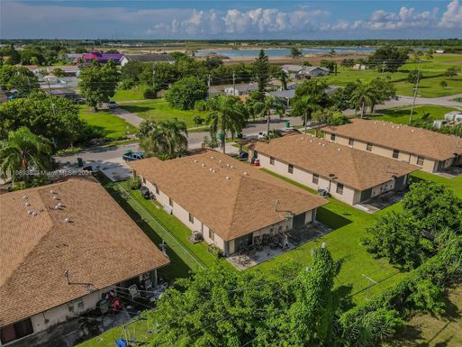 944 NW 14th St, Florida City FL 33034