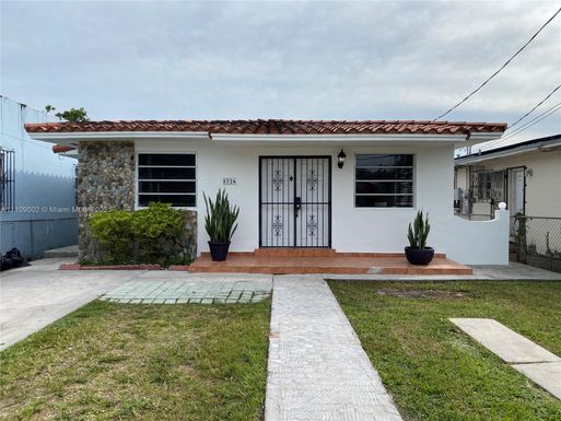 5726 SW 20th St, Miami FL 33155