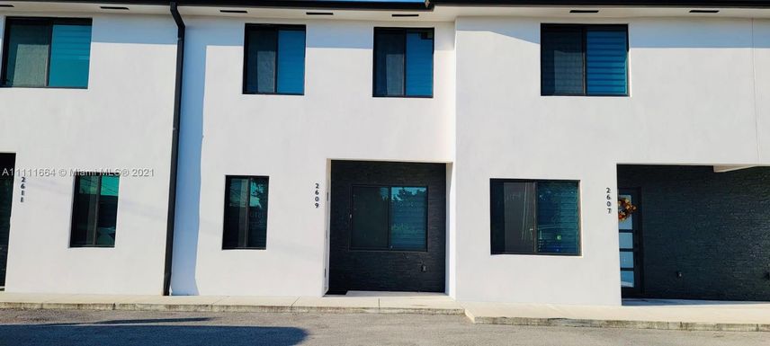 2609 NW 166 St, Miami Gardens FL 33054