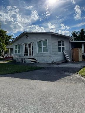 5311 SW 27th Ter, Dania Beach FL 33312