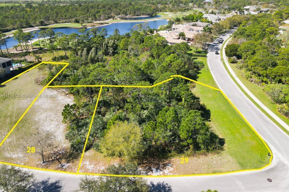 10420 SE Scrub Jay Ln, Hobe Sound FL 33455