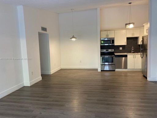 4970 NW 102nd Ave # 4, Doral FL 33178