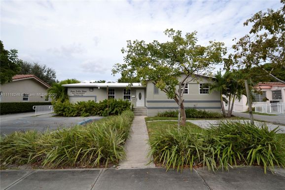 7901 SW 24 St, Miami FL 33155