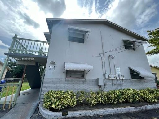 4130 SW 20th St # 2, West Park FL 33023