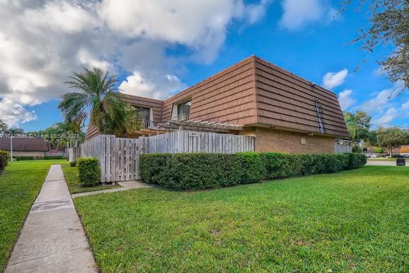 1806 18th Lane, Palm Beach Gardens FL 33418