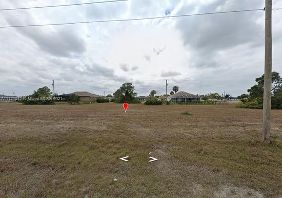 2210 Kismet Pkwy W,, Cape Coral FL 33993