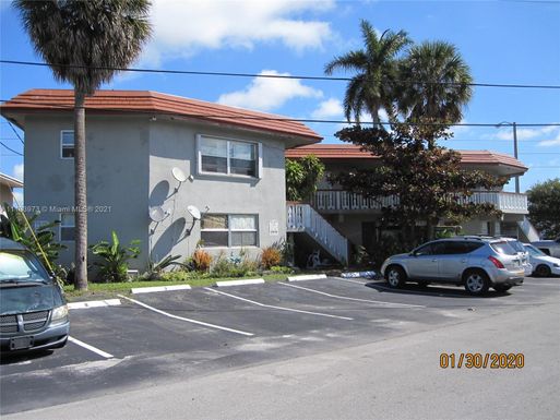 2401 NW 9th Ave # 8, Wilton Manors FL 33311