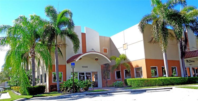 10322 NW 55th St, Sunrise FL 33351