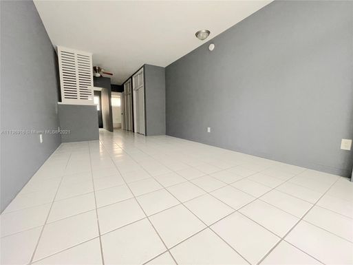 8215 Harding Ave # 3, Miami Beach FL 33141