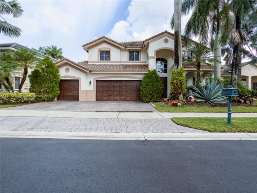 2454 Greenbrier Ct, Weston FL 33327
