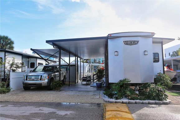 325 E Calusa St #60, Key Largo FL 33037