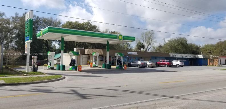 7500 Broadway, Other City - In The State Of Florida FL 33841