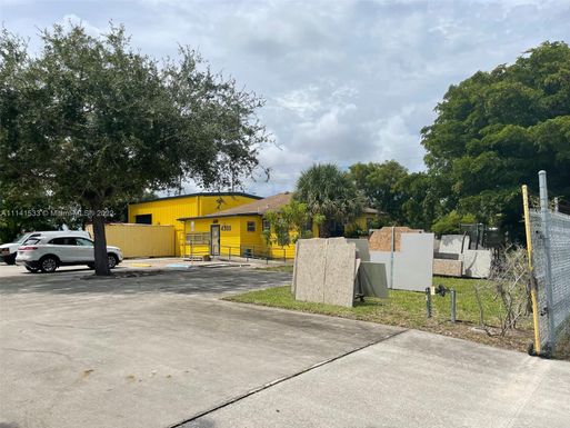 4300 Lake Worth Rd, Lake Worth FL 33461