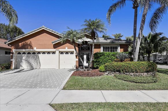 7713 NW 78th Pl, Tamarac FL 33321