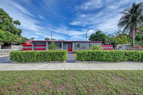 4530 NE 18th Ave, Pompano Beach FL 33064