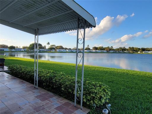 8561 NW 12th St # D180, Plantation FL 33322