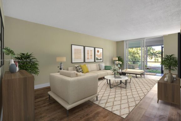 820 S Hollybrook Dr # 105, Pembroke Pines FL 33025