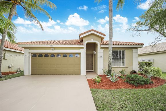 701 NW 182nd Way, Pembroke Pines FL 33029