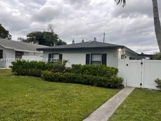 217 NE 11th St, Delray Beach FL 33444