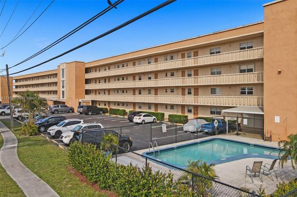 5100 SW 90th Ave # 215, Cooper City FL 33328