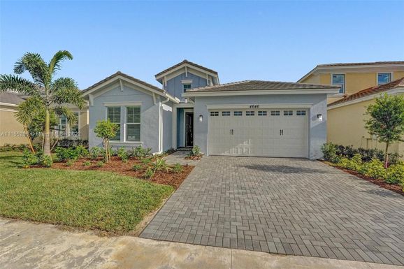 4646 Pumello Dr, Loxahatchee FL 33470