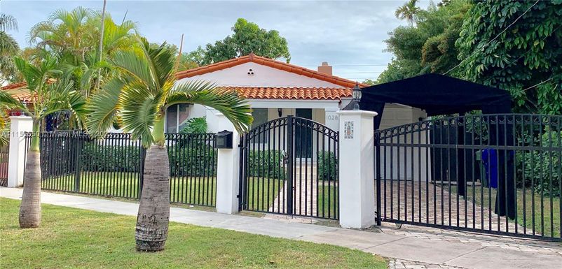 1028 SW 22 St, Miami FL 33129