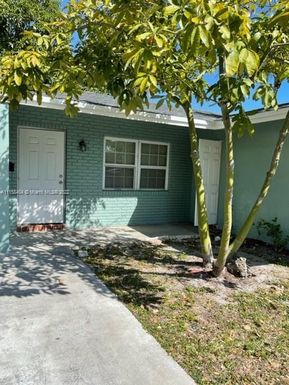 683 Berkeley St # 683, Boca Raton FL 33487