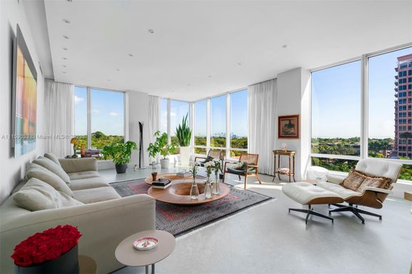 60 Edgewater Dr # 7G, Coral Gables FL 33133