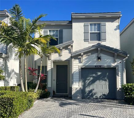 4536 NW 48th Ter, Tamarac FL 33319