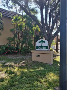 1830 MARAVILLA AVE # 805, Other City - In The State Of Florida FL 33901