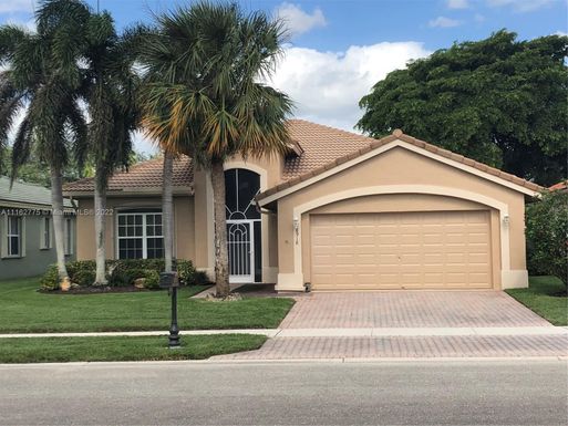 8918 Via Tuscany Dr, Boynton Beach FL 33472