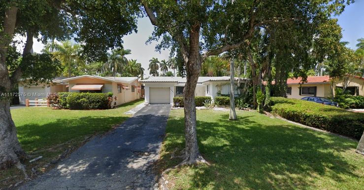 1331 Van Buren St, Hollywood FL 33019