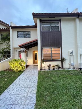 3812 SW 52nd Ave # 3812, Pembroke Park FL 33023