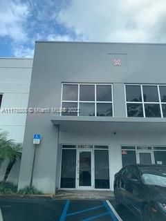 7861 NW 46th St, Doral FL 33166