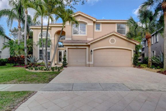 19323 Skyridge Cir, Boca Raton FL 33498