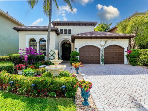 17968 Villa Club Way, Boca Raton FL 33496