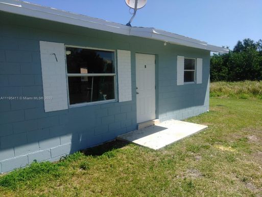1304 16th N Ct, Fort Pierce FL 34950