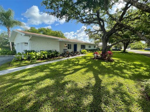 10343 SW 114th St, Miami FL 33176