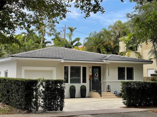 1505 Robbia Ave, Coral Gables FL 33146