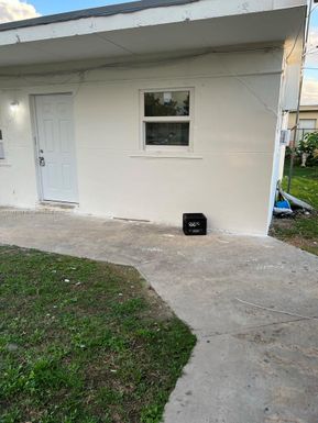 1107 SW 2nd St # 1107, Homestead FL 33030