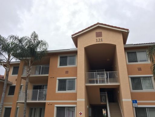 121 SW Palm Dr # 303, Port St. Lucie FL 34986