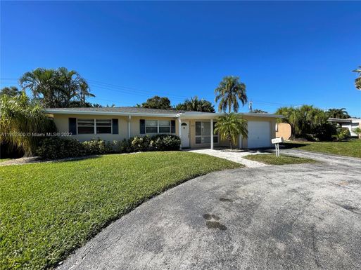 4051 NE 17th Ter, Pompano Beach FL 33064