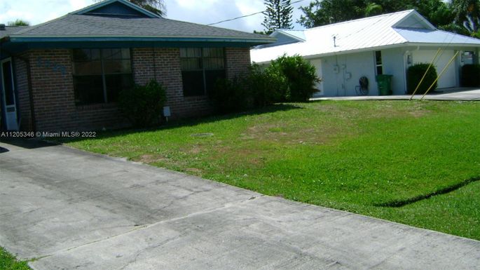 2525 SE Leithgow St, Port St. Lucie FL 34952