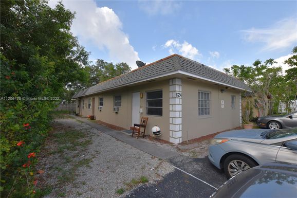 624 W Mango St, Lantana FL 33462