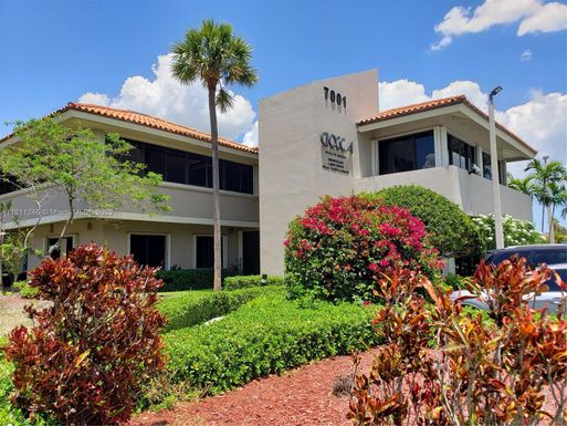 7001 SW 97th Ave # 109, Miami FL 33173