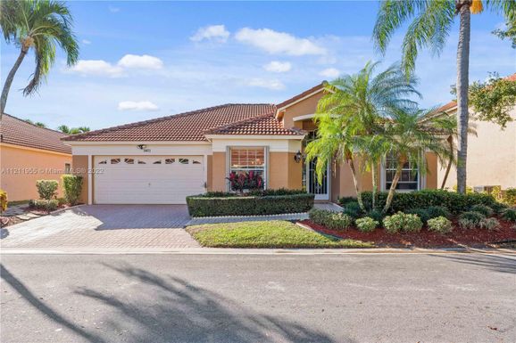 3071 Casa Rio Ct, Riviera Beach FL 33418